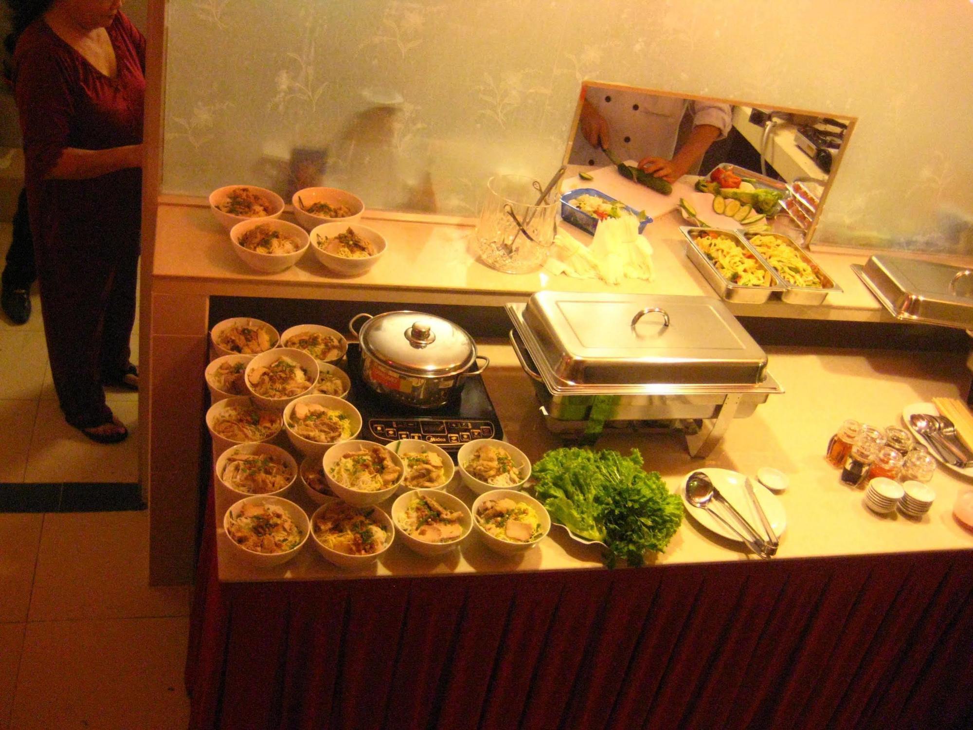Lien Thanh Hotel Thành Pho Ho Chí Minh Esterno foto