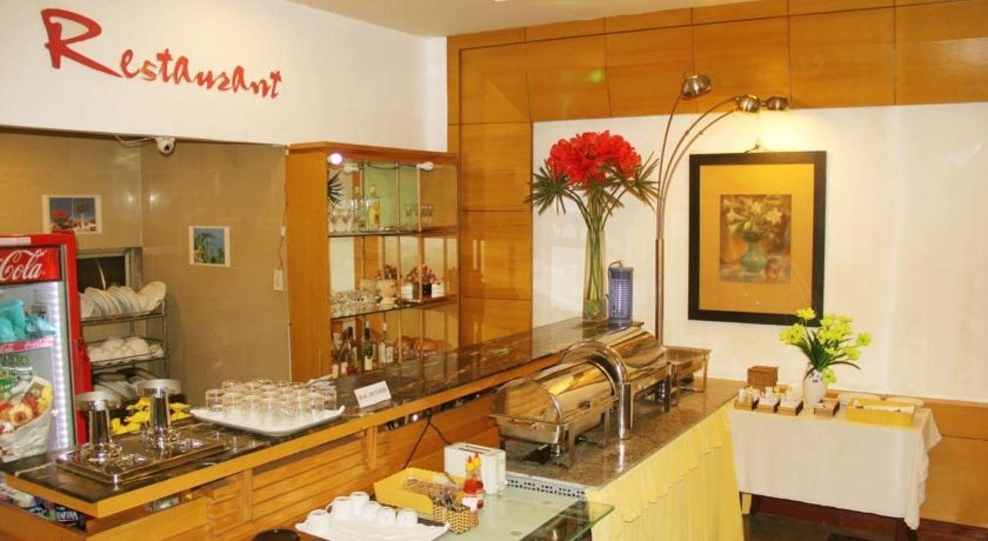Lien Thanh Hotel Thành Pho Ho Chí Minh Esterno foto