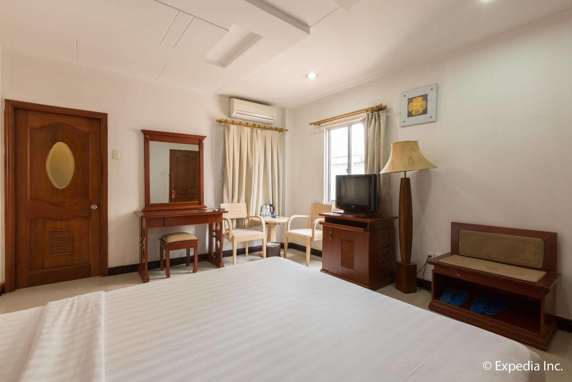 Lien Thanh Hotel Thành Pho Ho Chí Minh Esterno foto